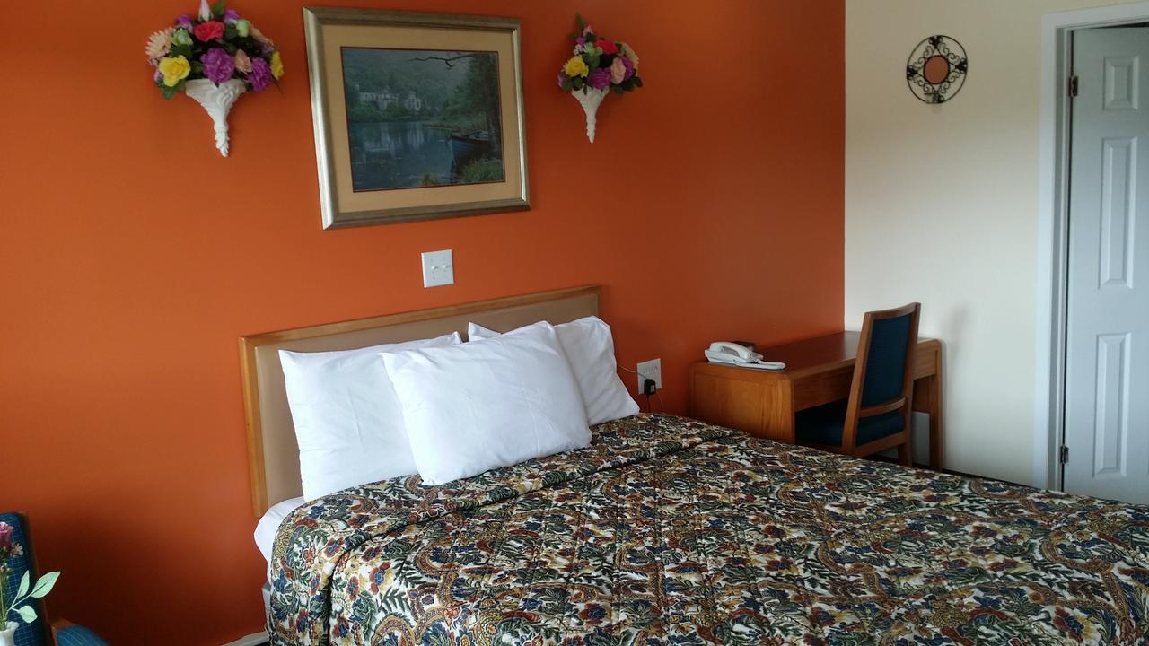 River Mist Inn Sturgeon Falls Eksteriør bilde