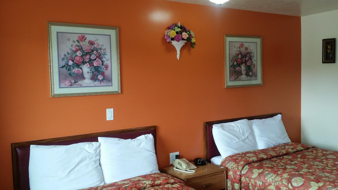 River Mist Inn Sturgeon Falls Eksteriør bilde